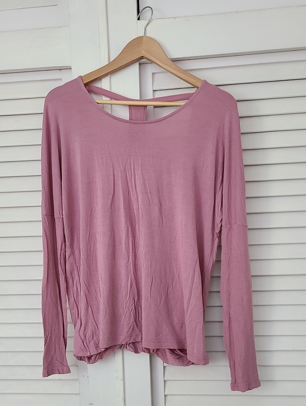 Forever 21 Dusty Rose Long Sleeve Scoop Neck Top with Back Strap